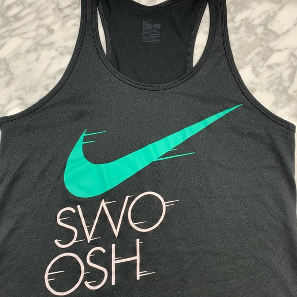 Women’s Nike Tank - Picture 1 of 4